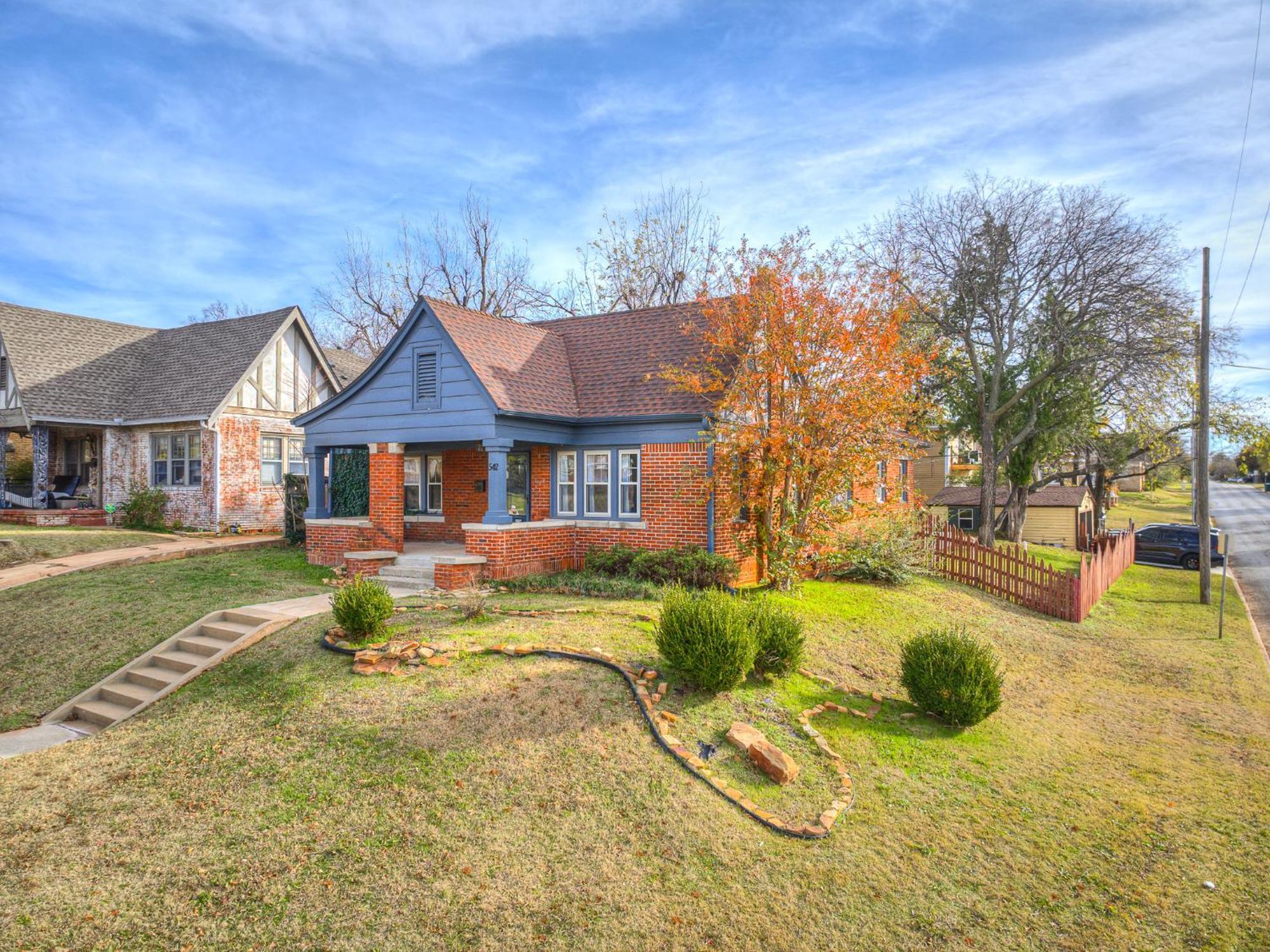 Blue Canvas Cottage By The Paseo - 10 Guests Oklahoma City Exterior photo